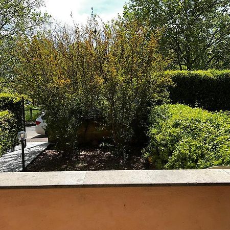 Villino Carlotta - Parking For Bike - Relax - Spazio - Garden - Privacy - Civita Castellana Exterior photo