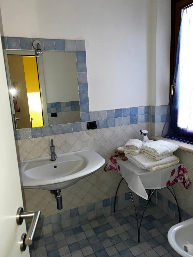 Villino Carlotta - Parking For Bike - Relax - Spazio - Garden - Privacy - Civita Castellana Exterior photo
