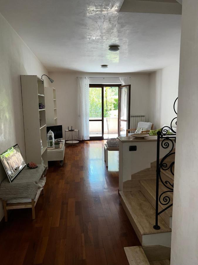 Villino Carlotta - Parking For Bike - Relax - Spazio - Garden - Privacy - Civita Castellana Exterior photo